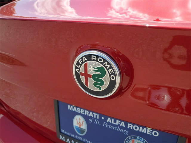 New 2022 Rosso Red Etna Exterior Paint Alfa Romeo Veloce image 7